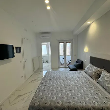 Guest house Alba White