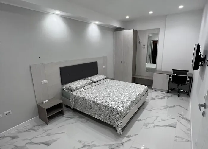 Affittacamere Alba White 4*